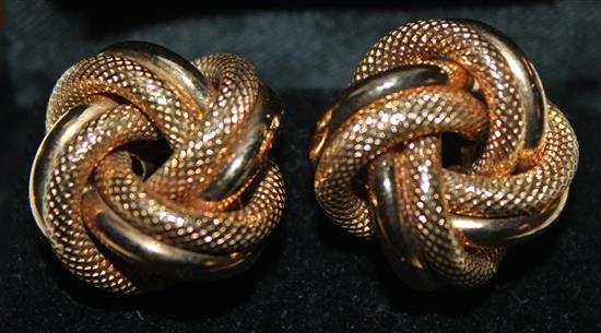 Gold knotted bangle